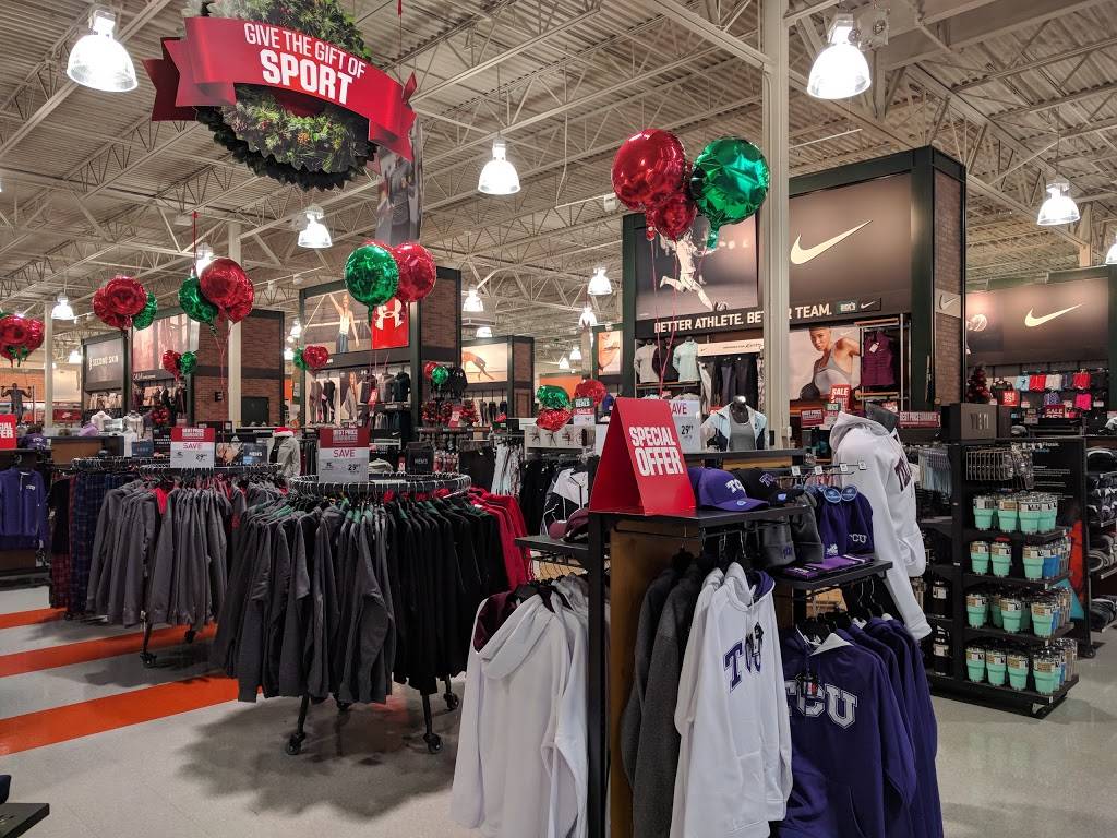 DICKS Sporting Goods | 2701 Rio Grande Blvd Ste 200, Euless, TX 76039, USA | Phone: (682) 292-9315