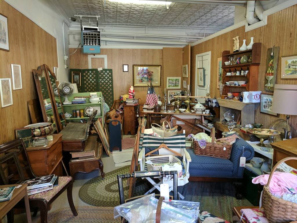 Tin Roof Antiques | 2201 McCausland Ave, St. Louis, MO 63143, USA | Phone: (314) 647-1049