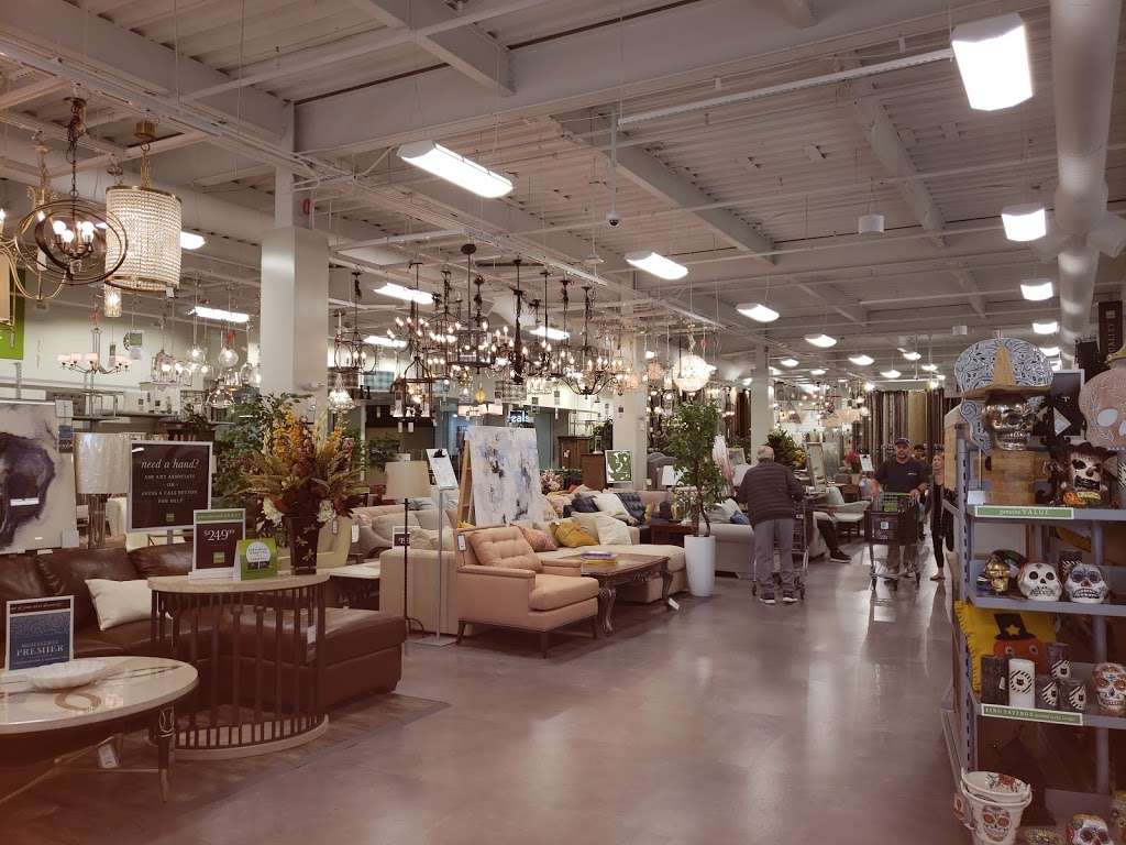 Homesense | 400 West, NJ-38, Moorestown, NJ 08057, USA | Phone: (856) 608-8781