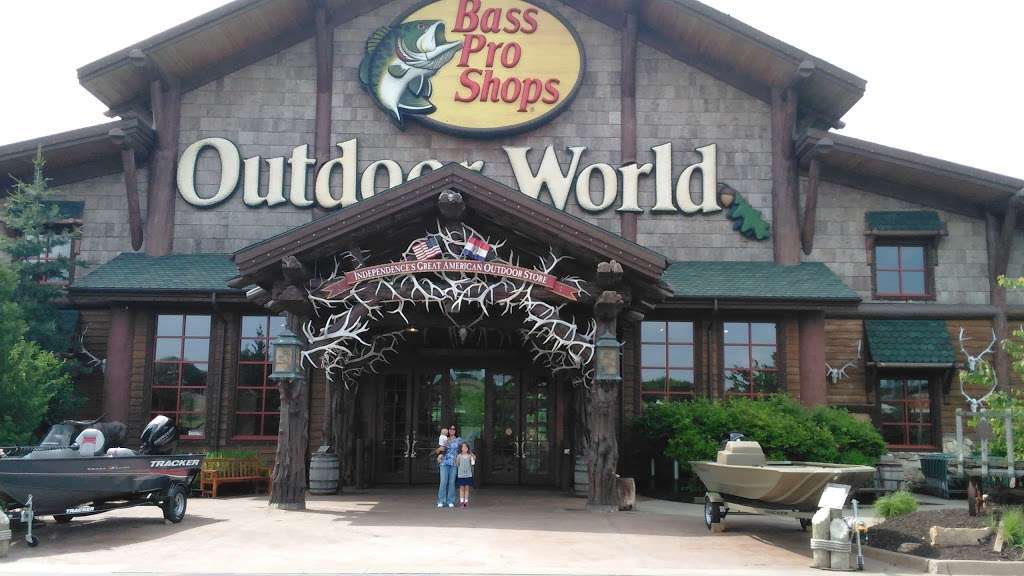 Bass Pro Shops | 18001 Bass Pro Dr, Independence, MO 64055, USA | Phone: (816) 795-4300