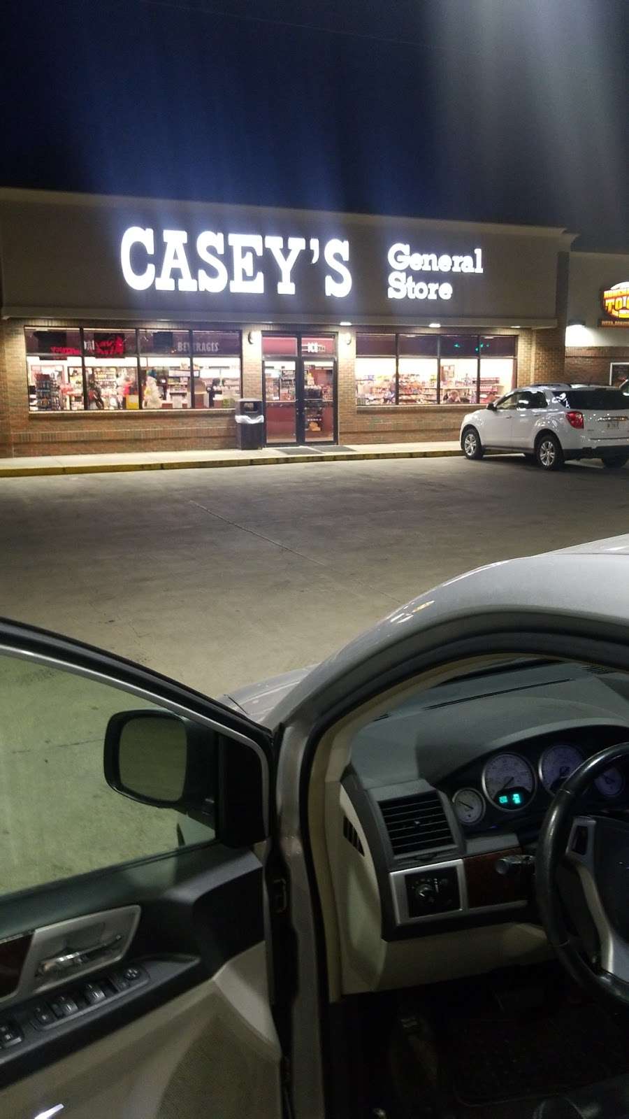 Caseys | 704 E Jefferson St, Tipton, IN 46072, USA | Phone: (765) 675-8040