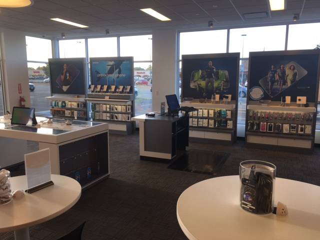 AT&T Store | 7201 W Dempster St Suite A, Niles, IL 60714, USA | Phone: (847) 581-1956