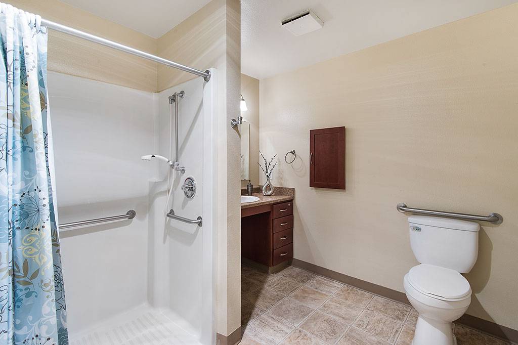 Deerfield Village Assisted Living | 5770 SE Kellogg Creek Dr, Milwaukie, OR 97222, USA | Phone: (503) 653-4064