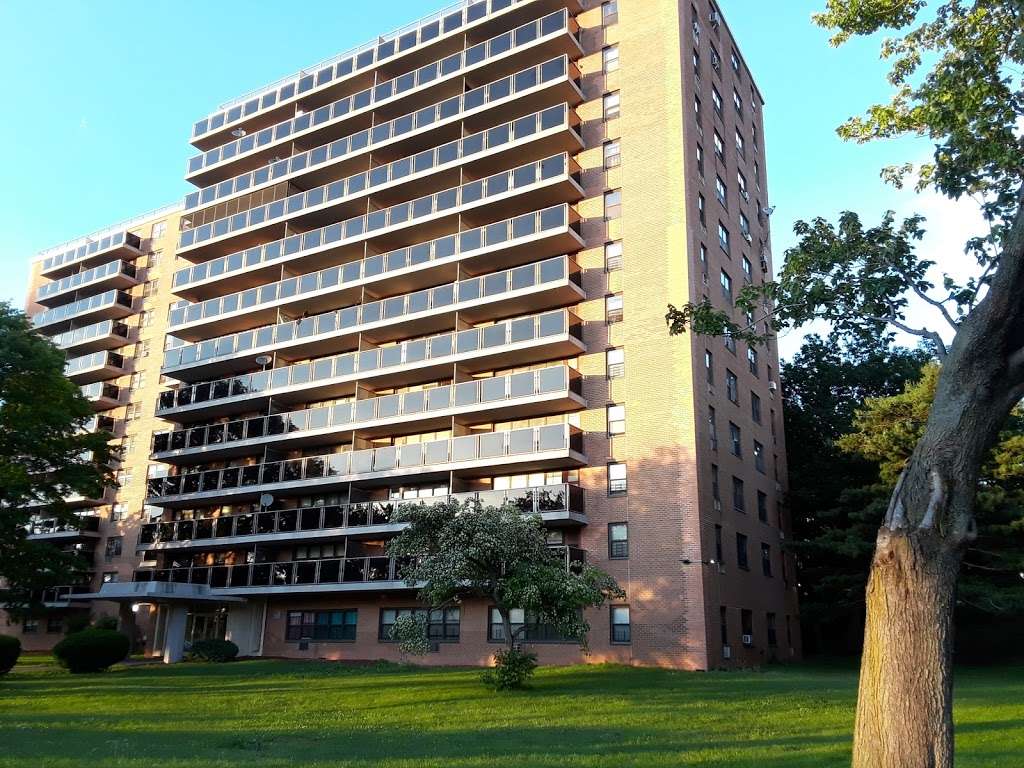 Pugsley Av/Randall Av | Bronx, NY 10473, USA