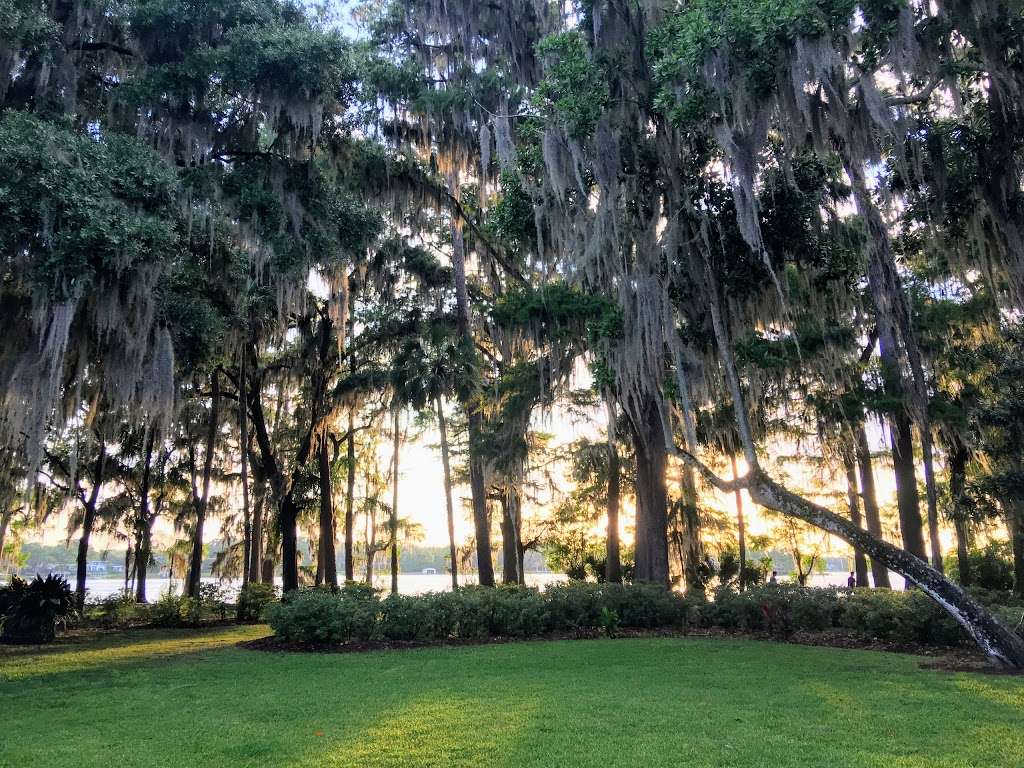 Kraft Azalea Garden 1365 Alabama Dr Winter Park Fl 32789 Usa
