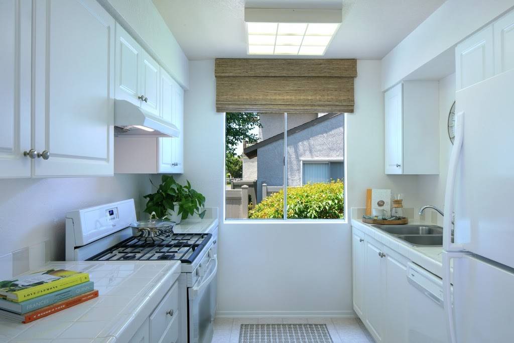 Woodbridge Villas Apartment Homes | 10 Thunder Run #30, Irvine, CA 92614, USA | Phone: (866) 314-8223