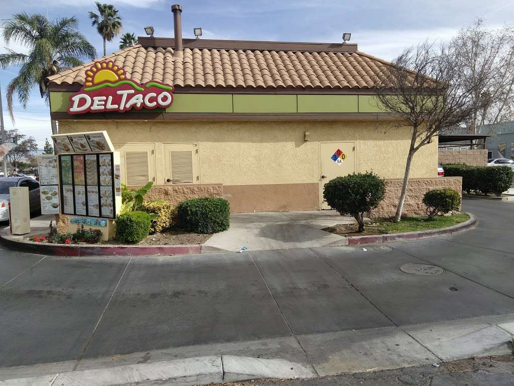 Del Taco | 9002 Arlington Ave, Riverside, CA 92503, USA | Phone: (951) 689-2625