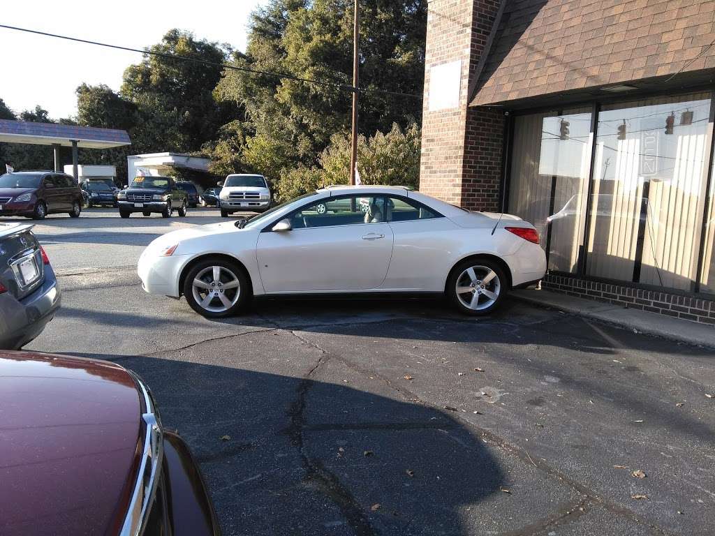 Buy It Right Auto Sales #1,INC - Used Cars Hickory NC | 840 1st Ave SW, Hickory, NC 28602, USA | Phone: (828) 855-3646