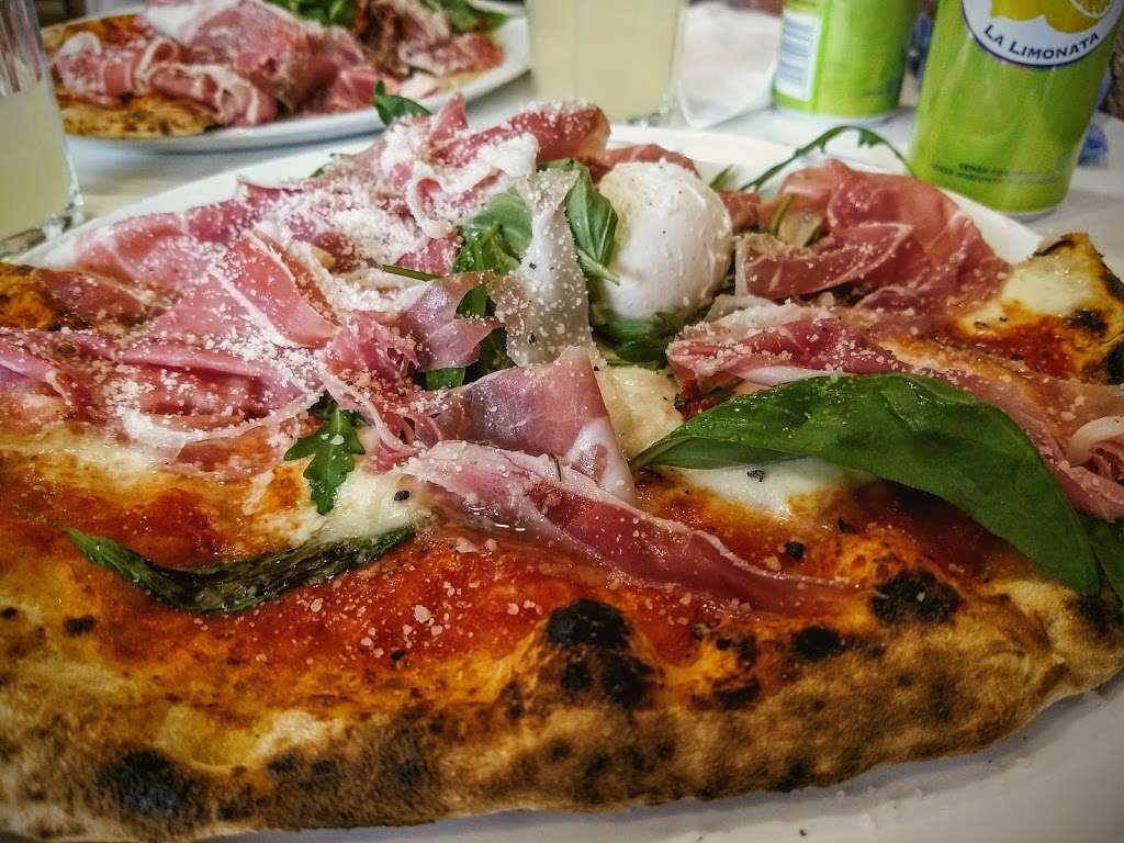 Da Moreno Pizzeria | 190 Northfield Ave, London W13 9SJ, UK | Phone: 020 8579 8905