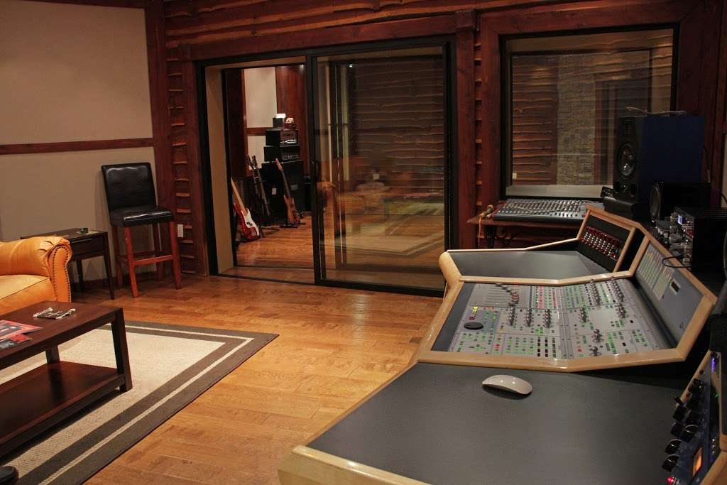 Longhorn Sound Studio | 21202 Mueschke Rd, Tomball, TX 77377, USA | Phone: (832) 952-3033