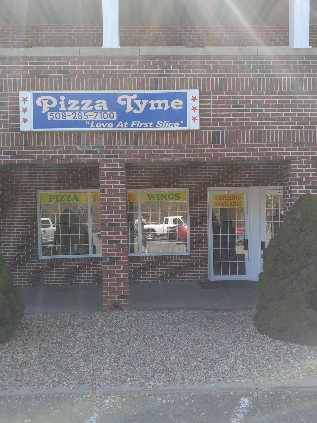 Pizza Tyme | 250 E Main St, Norton, MA 02766 | Phone: (508) 285-7100