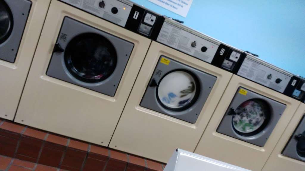 Laundry Connection | 370 Warburton Ave, Yonkers, NY 10701, USA | Phone: (914) 423-5801