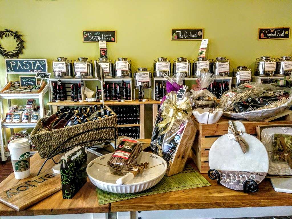 So Olive Oil & Vinegar Shop | 125 Mill St, Occoquan, VA 22125 | Phone: (571) 398-2377