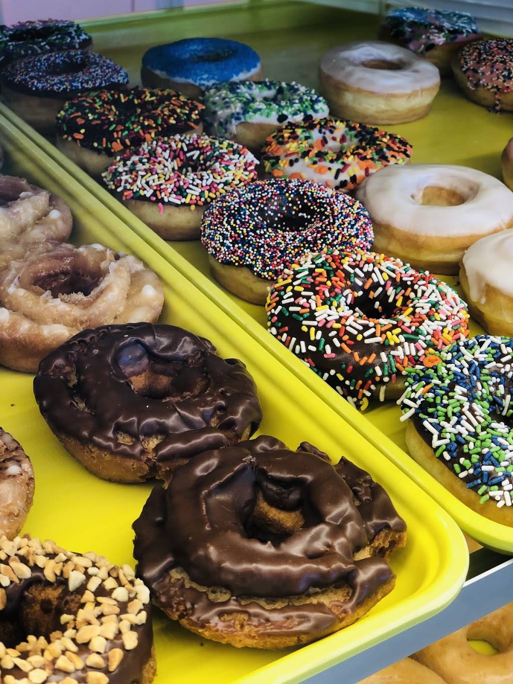 Cha Cha Donuts | 2101 Pipeline Rd Suite 400, Bedford, TX 76022, USA | Phone: (682) 738-3530