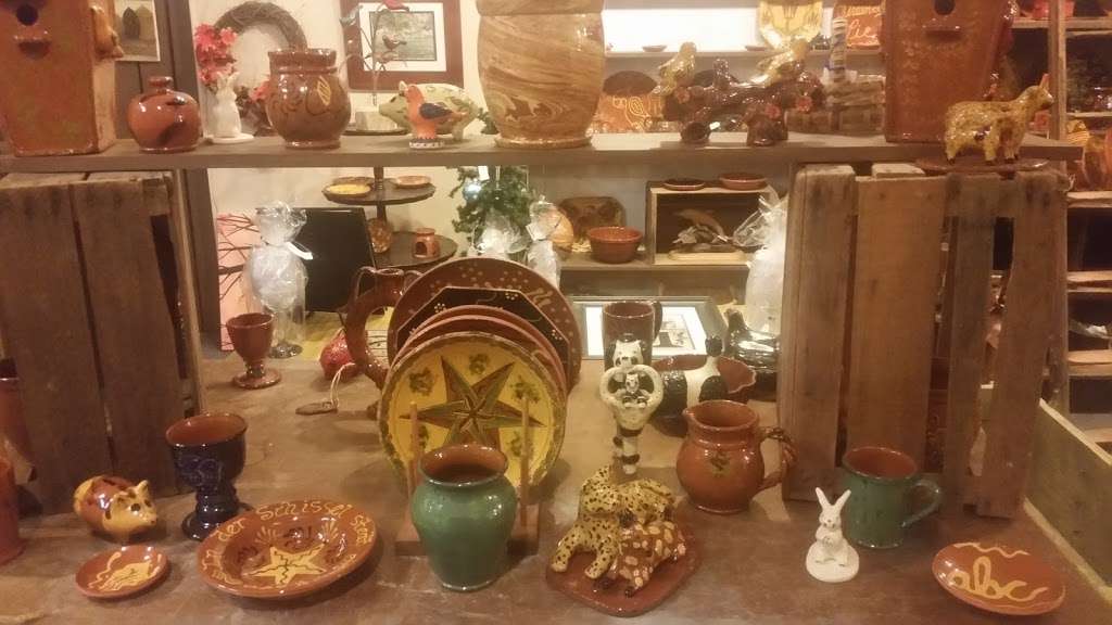 Robesonia Redware and Gifts | 40 W Penn Ave, Robesonia, PA 19551, USA | Phone: (610) 693-8084