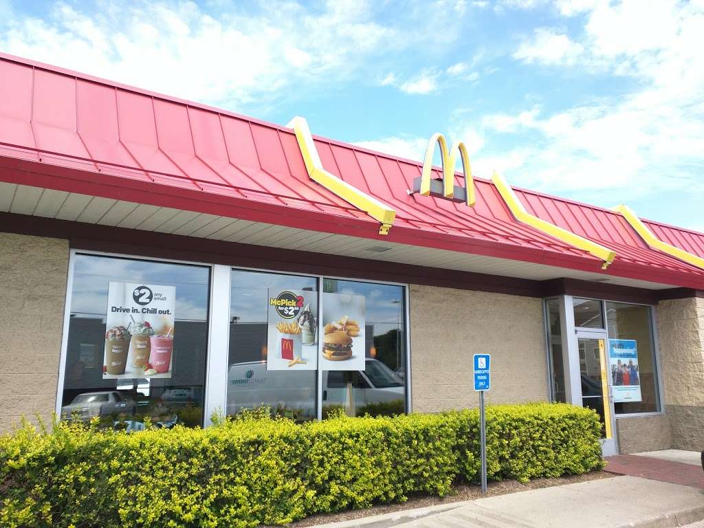 McDonalds | 18881 Laporte Rd, New Buffalo, MI 49117, USA | Phone: (269) 469-1924