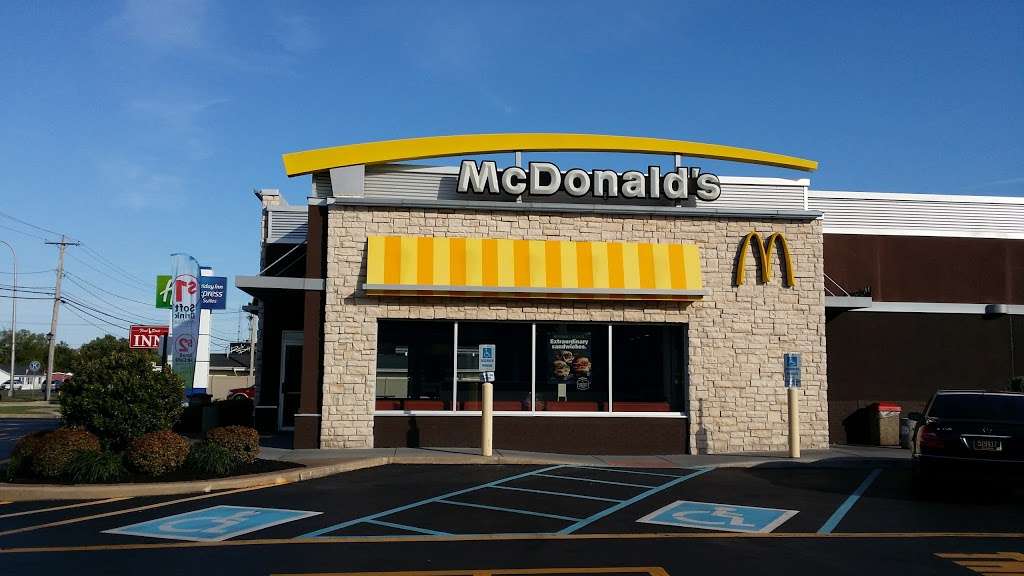 McDonalds | 1788N Dupont Highway, Dover, DE 19901, USA | Phone: (302) 734-0950