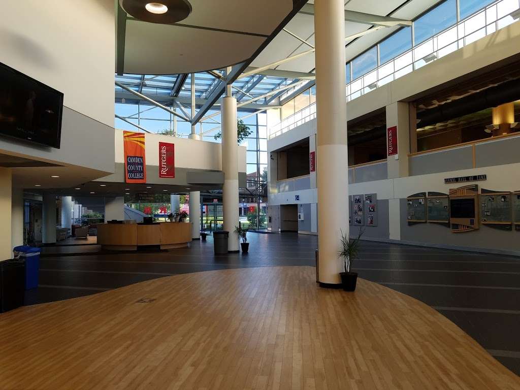 Camden County College in 200 College Dr, Blackwood, NJ 08012, USA