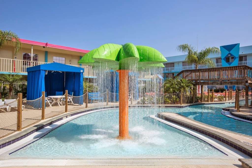 Flamingo Waterpark Resort | 2261 E Irlo Bronson Memorial Hwy, Kissimmee, FL 34744 | Phone: (407) 846-2221