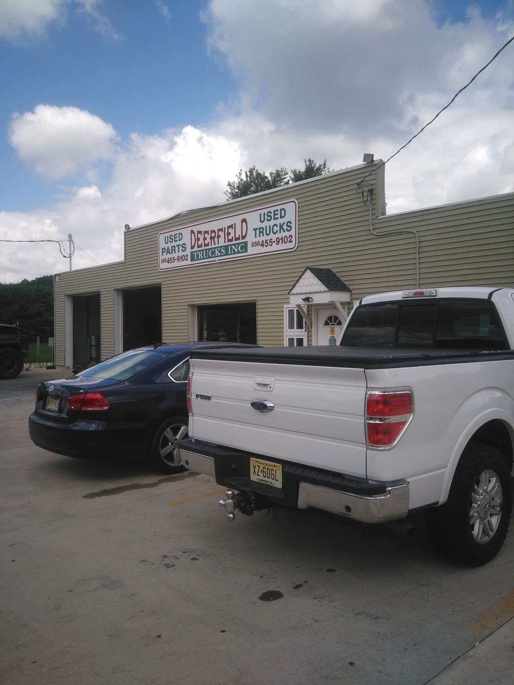 Deerfield Trucks Inc | 326 Irving Ave, Millville, NJ 08332 | Phone: (856) 455-9102