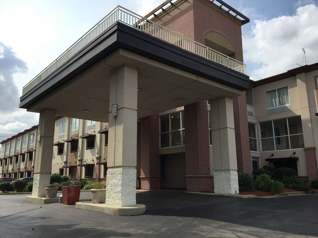 Quality Inn | 20150 W Bluemound Rd, Brookfield, WI 53045, USA | Phone: (262) 785-0500