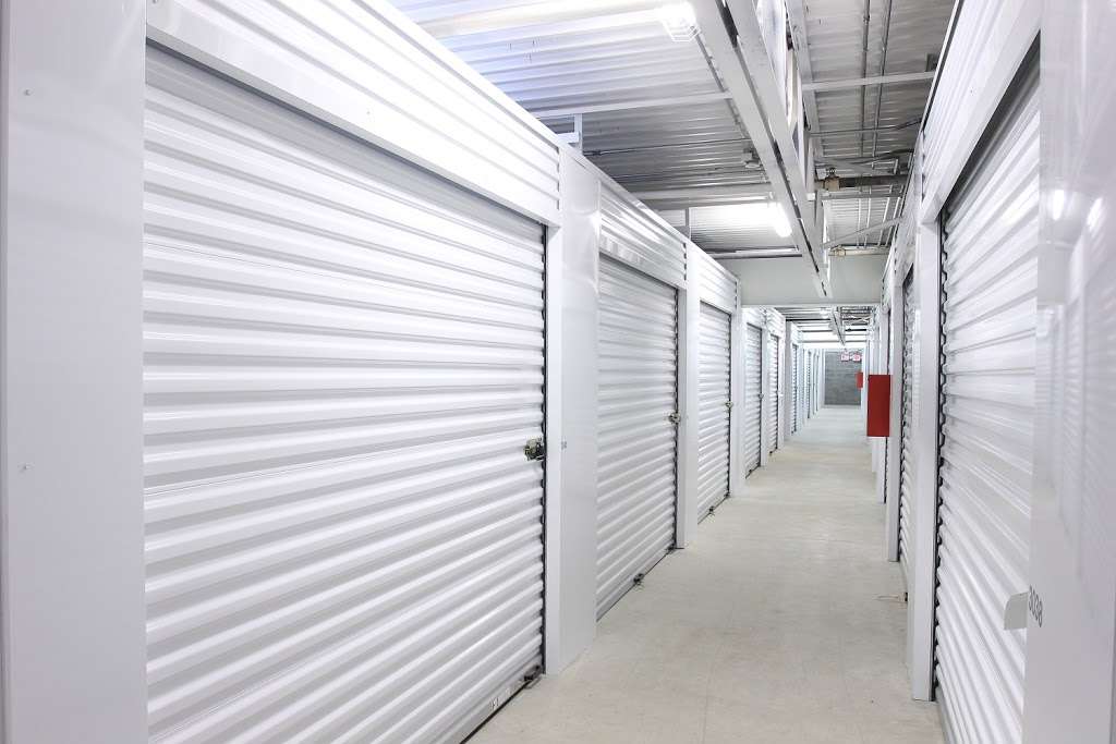 U-Stor-It Self Storage - Carol Stream | 120 Tubeway Dr, Carol Stream, IL 60188, USA | Phone: (630) 473-3503