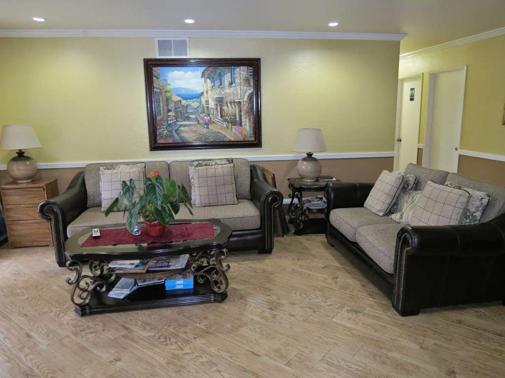 La Costa Heights Assisted Living | 3111 Levante St, Carlsbad, CA 92009, USA | Phone: (760) 855-9660