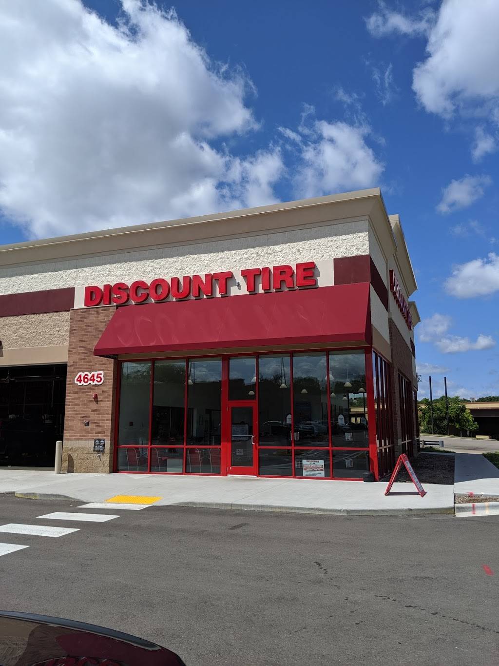 Discount Tire | 4645 Verona Rd, Madison, WI 53711, USA | Phone: (608) 354-0078