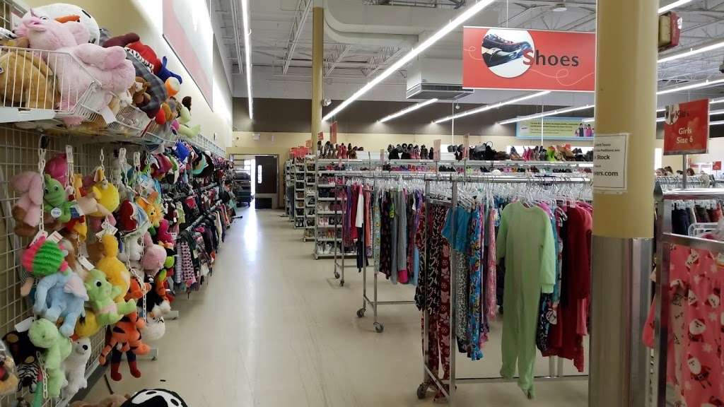 Savers | 10 Pilgrim Hill Rd, Plymouth, MA 02360, USA | Phone: (508) 746-1602