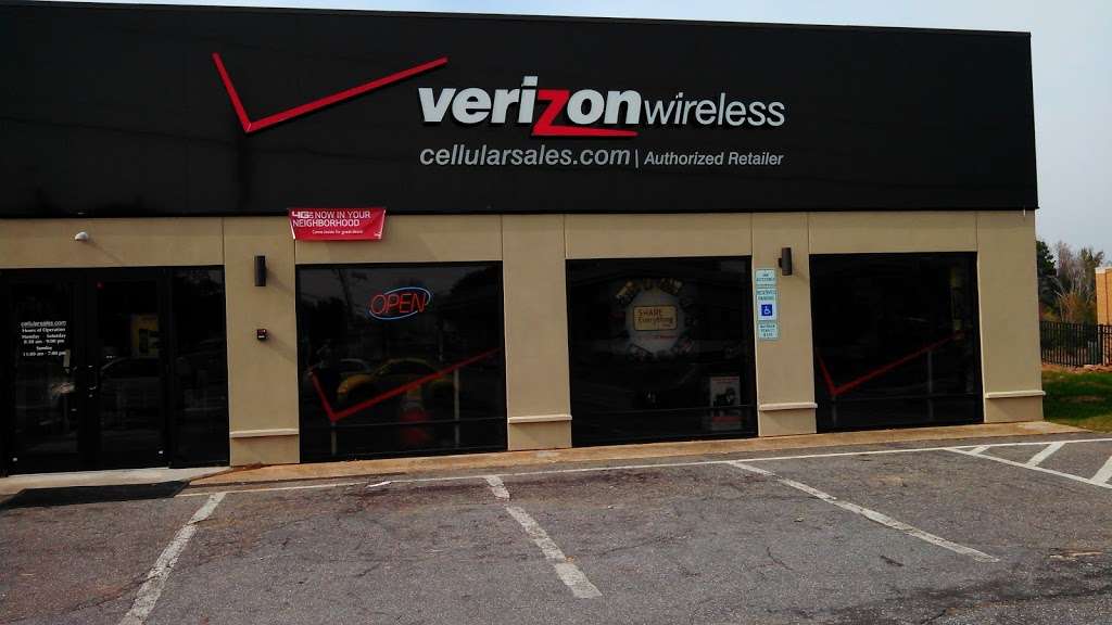 Verizon Authorized Retailer – Cellular Sales | 2905 N Center St, Hickory, NC 28601, USA | Phone: (828) 855-3800