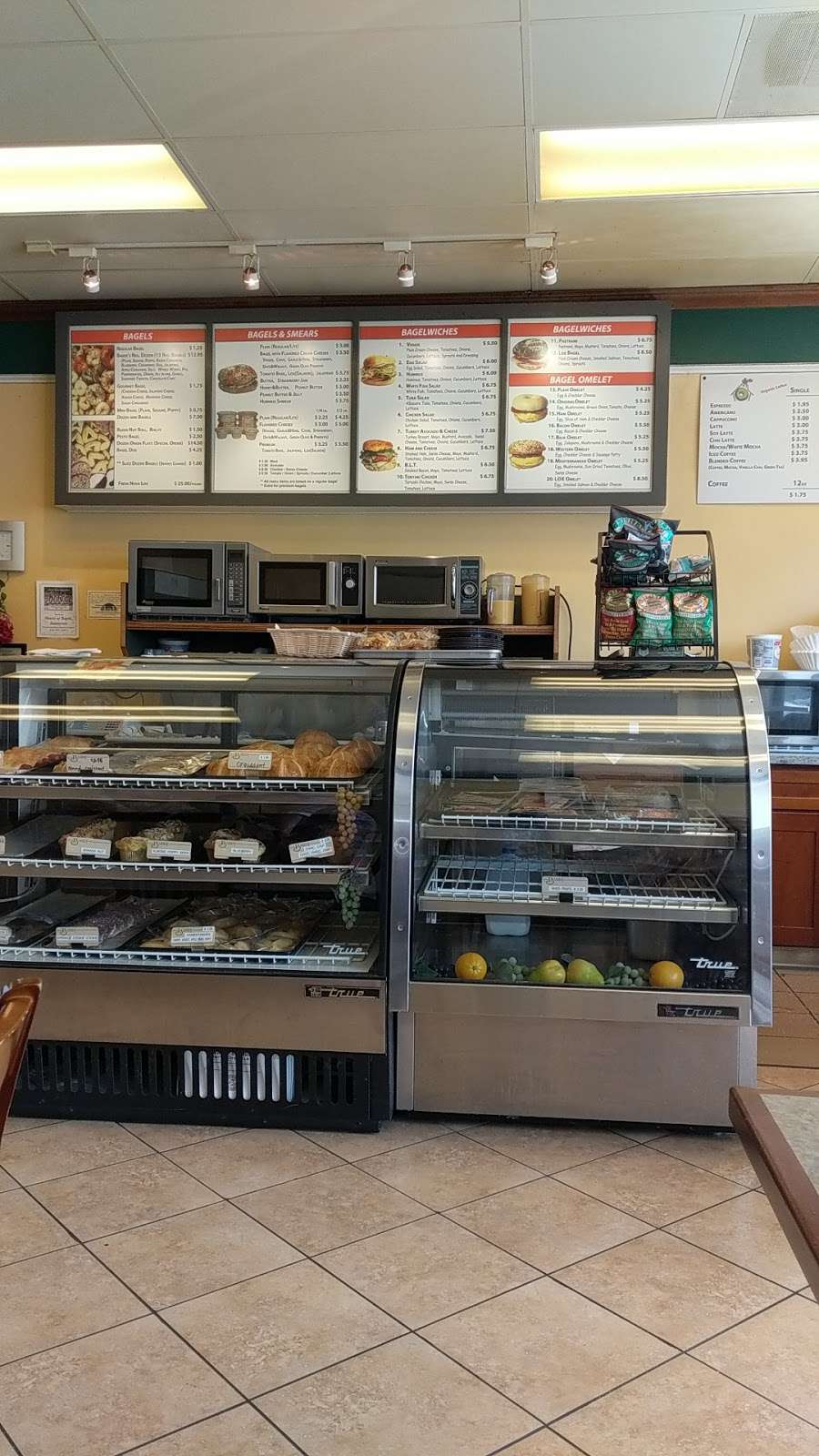 House of Bagels | 1681 Hollenbeck Ave, Sunnyvale, CA 94087, USA | Phone: (408) 245-0311