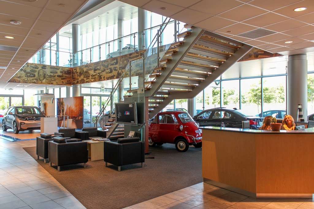 Habberstad BMW of Bay Shore | 600 Sunrise Hwy, Bay Shore, NY 11706, USA | Phone: (800) 841-6950