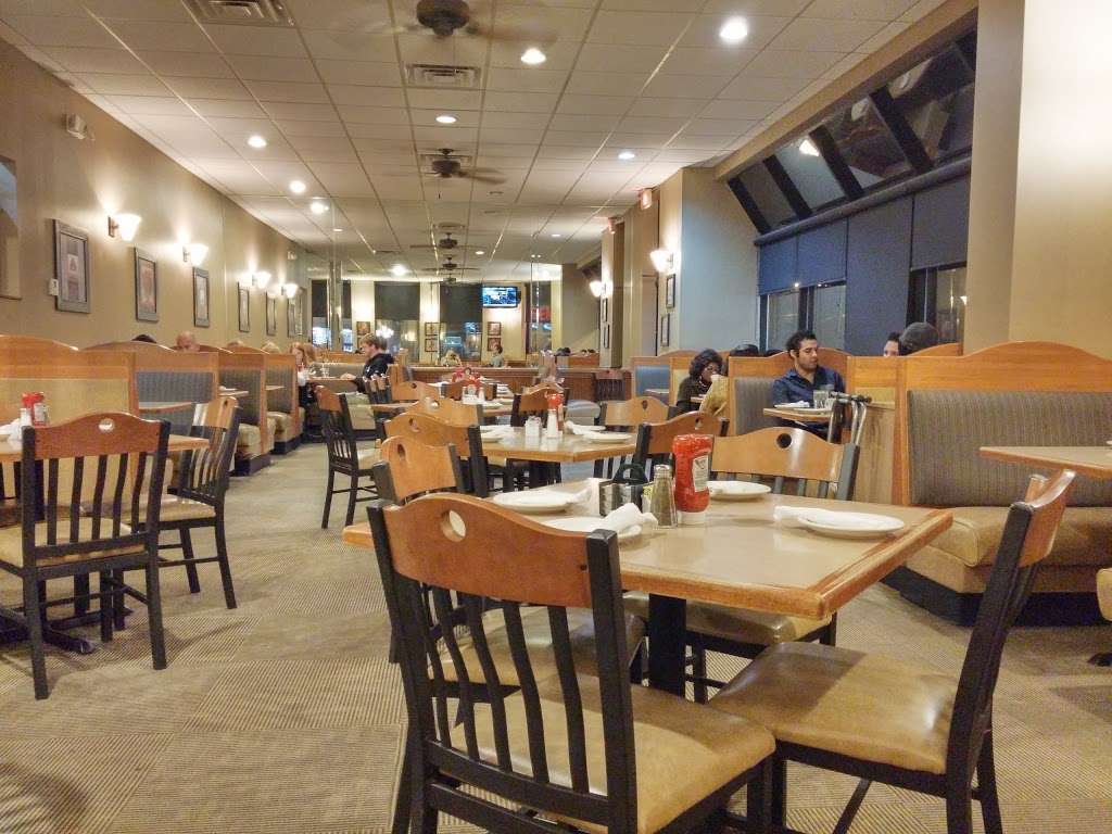 Landmark Restaurant Diner | 4429 Central Ave, Charlotte, NC 28205, USA | Phone: (704) 532-1153