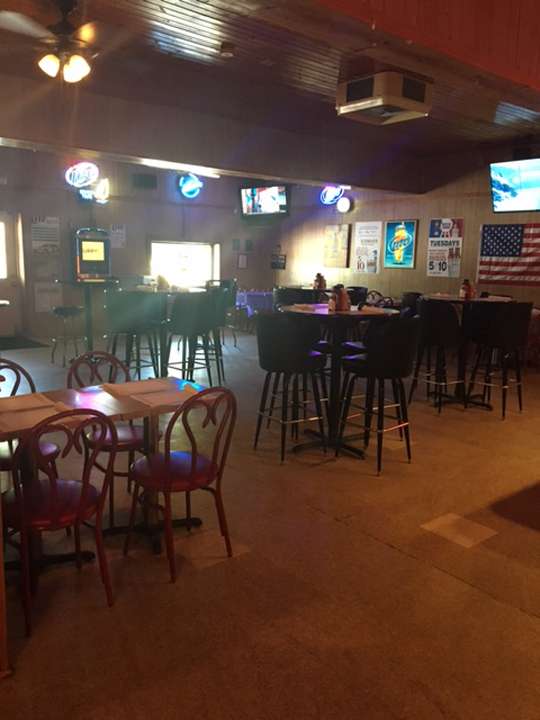 Tap House 1233 | 1233 Central Ave, Lake Station, IN 46405 | Phone: (219) 962-6546