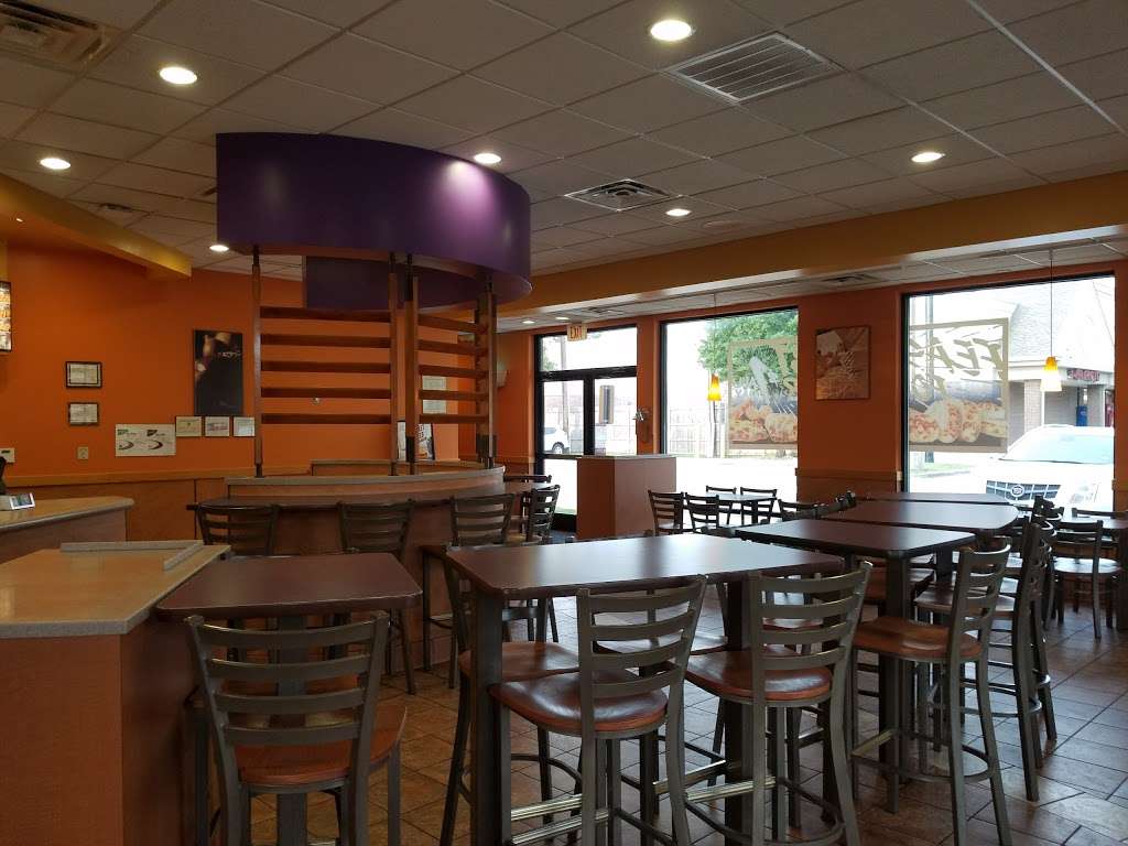 Taco Bell | 1022 W Shady Grove Rd, Irving, TX 75060 | Phone: (972) 259-4110