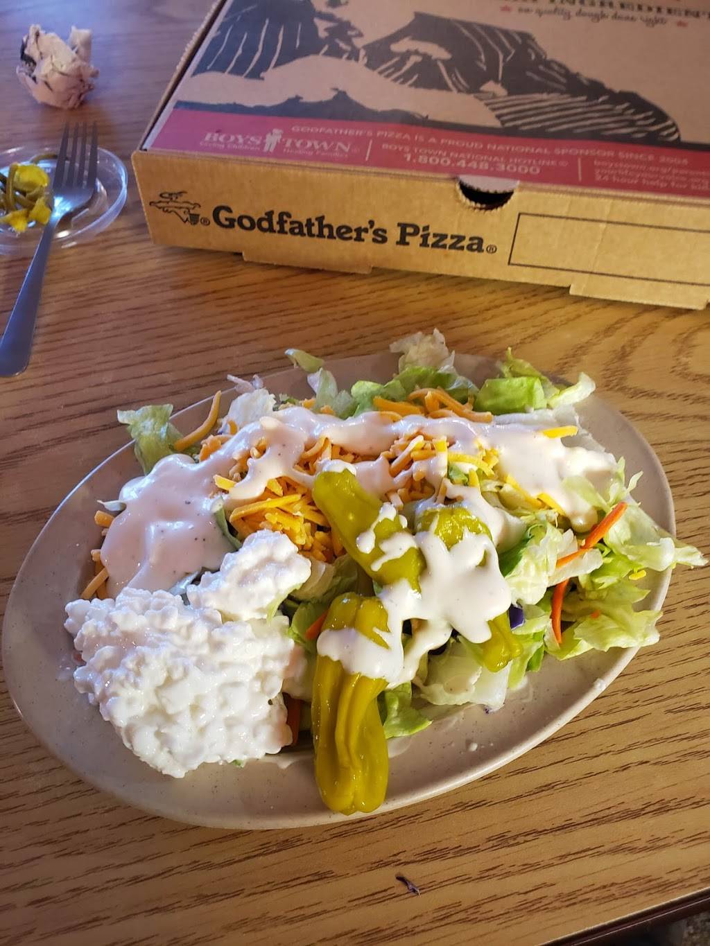 Godfathers Pizza | 2929 N 204th St #101, Elkhorn, NE 68022, USA | Phone: (402) 289-2038