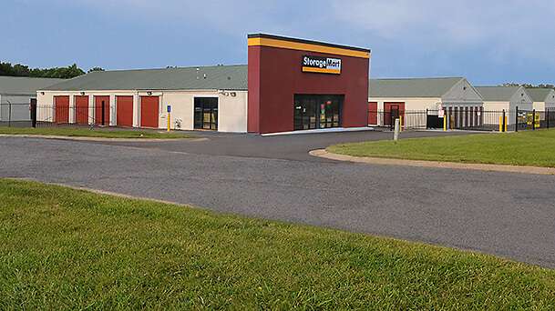 StorageMart | 2300 SW, US-40, Blue Springs, MO 64015, USA | Phone: (816) 229-4554