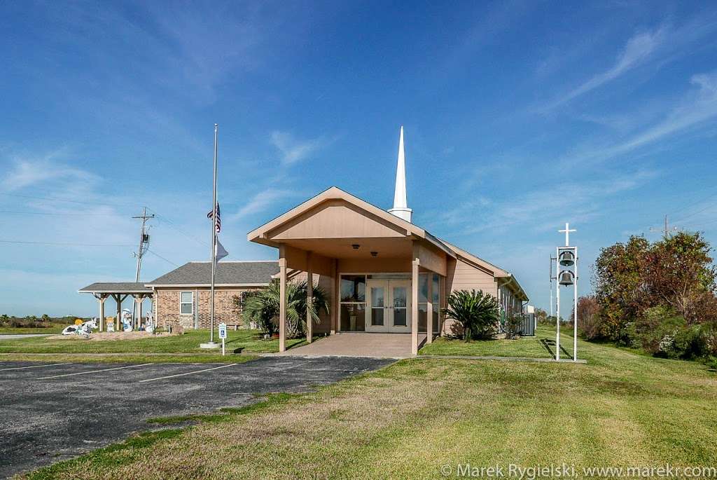 Bay Vue United Methodist Church | 1411 State Hwy 87, Crystal Beach, TX 77650, USA | Phone: (409) 684-6678