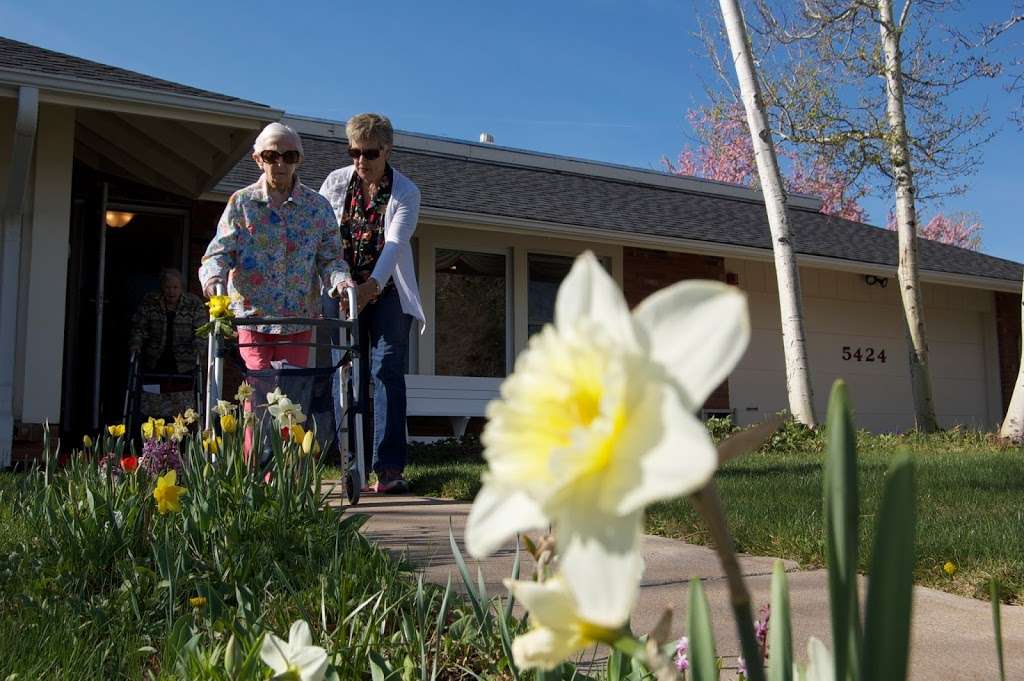 Colorado Assisted Living Homes, LLC | 4958, 5424 W Rowland Pl, Littleton, CO 80128 | Phone: (303) 948-0555