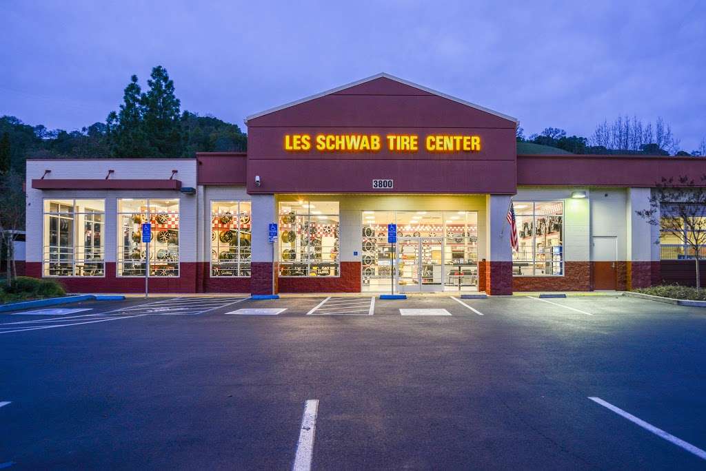 Les Schwab Tire Center | 3800 Alhambra Ave, Martinez, CA 94553, USA | Phone: (925) 370-6382