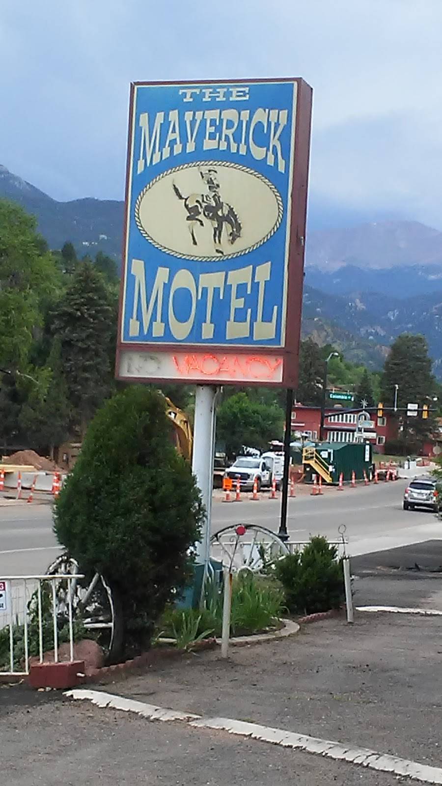 Maverick Motel | 3612 W Colorado Ave #1998, Colorado Springs, CO 80904, USA | Phone: (719) 634-2852