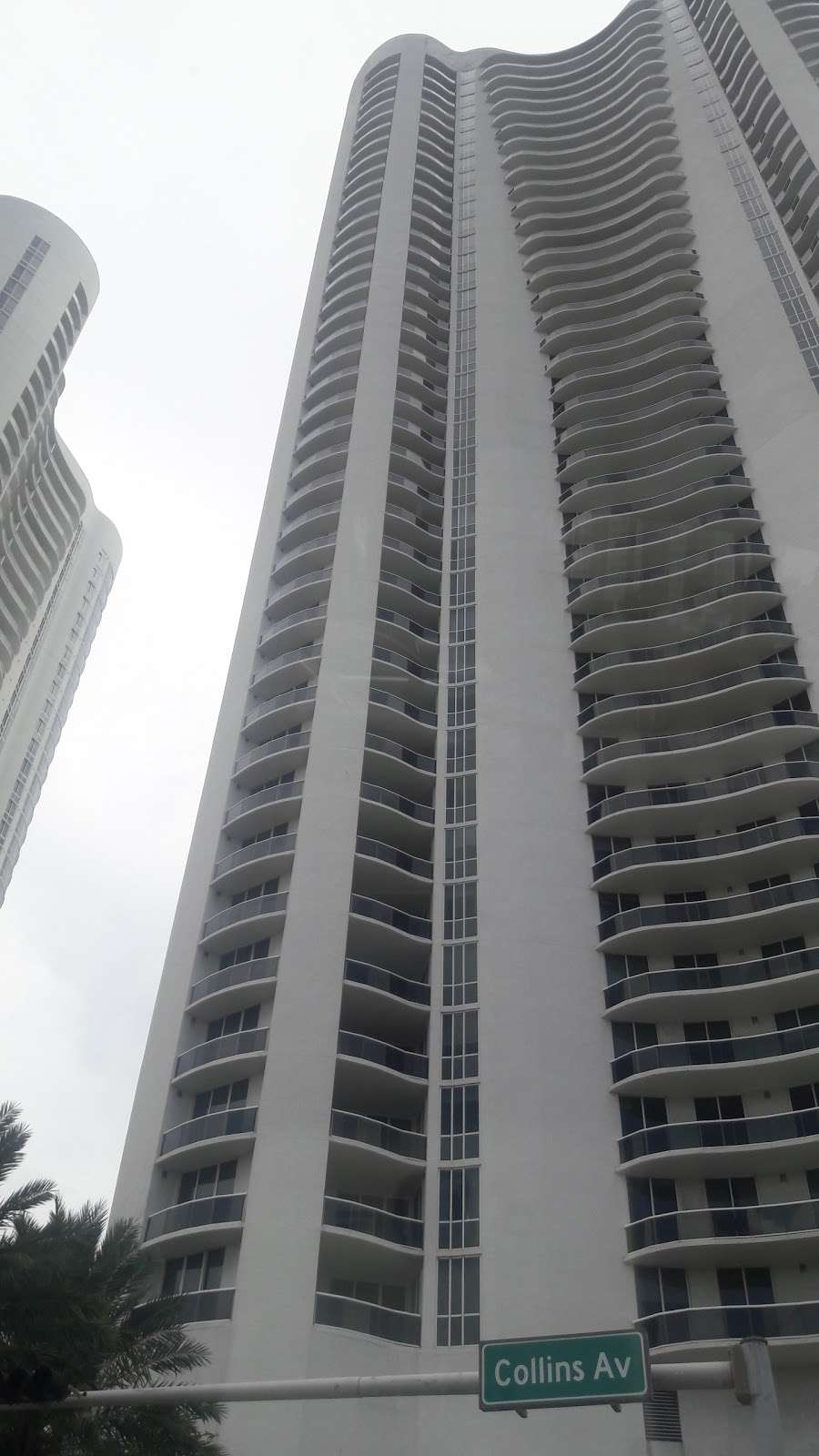 Trump Towers Sales Center | 15800 Collins Ave, Sunny Isles Beach, FL 33160 | Phone: (305) 682-9449