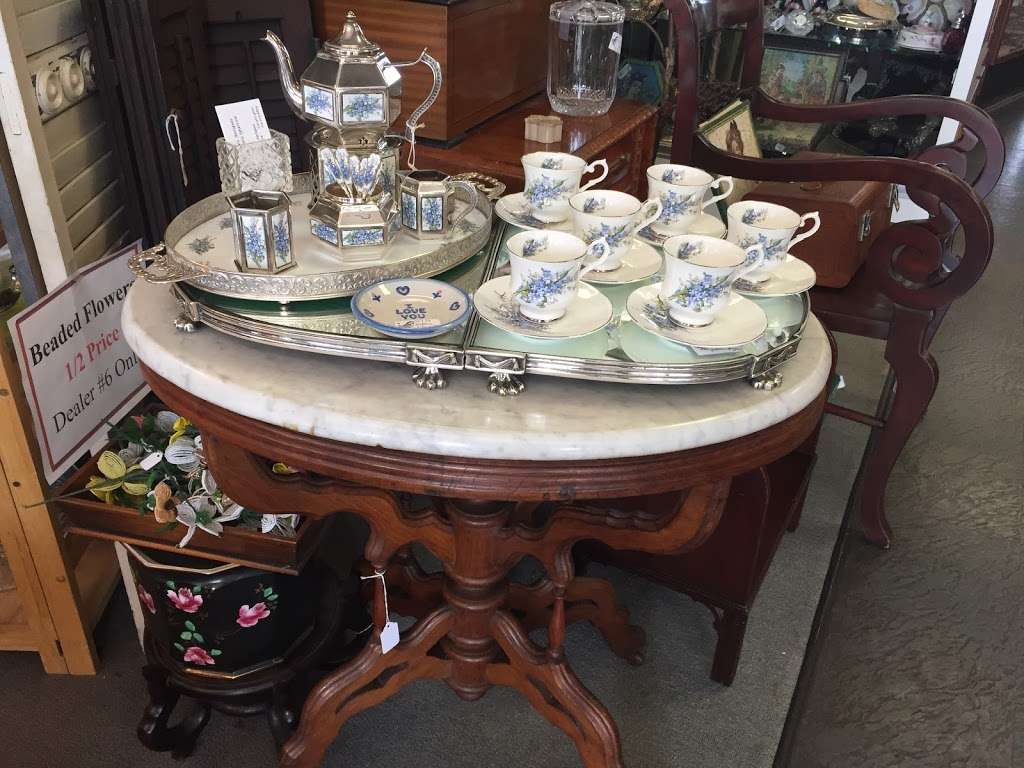 Rummel Creek Village Antiques | 13190 Memorial Dr, Houston, TX 77079 | Phone: (713) 461-4601