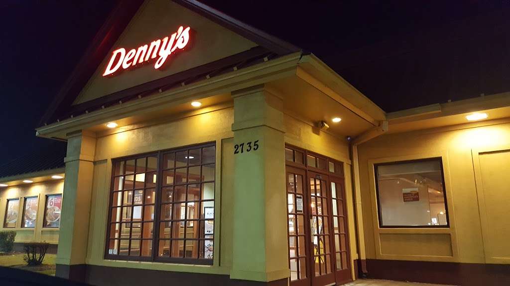 Dennys | 2735 Bay Area Blvd, Houston, TX 77058 | Phone: (281) 461-6733