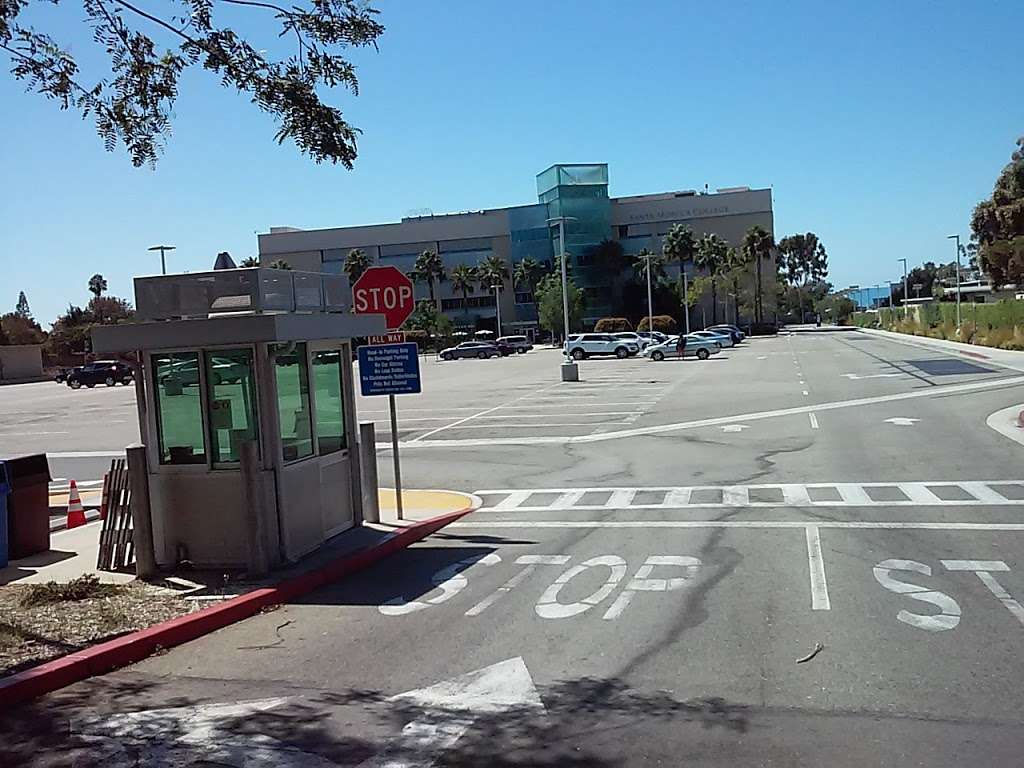 SMC Bundy Campus Parking Lot | Los Angeles, CA 90066, USA