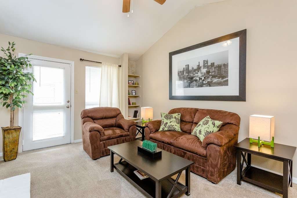 Foxwood | 19920 Foxwood Forest Blvd, Humble, TX 77338, USA | Phone: (281) 973-4315