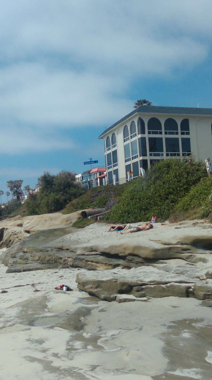 Kai Vista Luxury Beach Rental | 6709 Vista Del Mar Ave, La Jolla, CA 92037, USA | Phone: (858) 888-9077