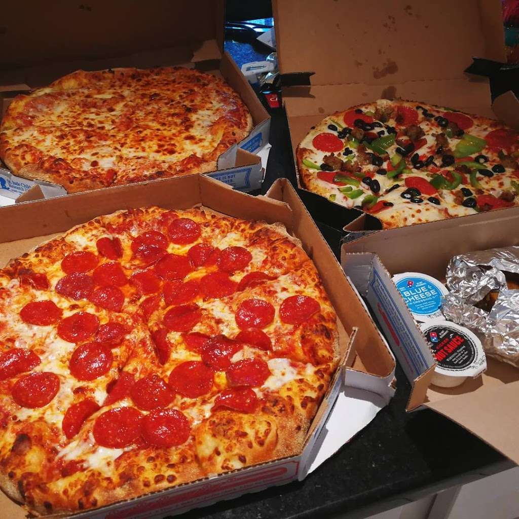 Dominos Pizza | 9103 E State Rte 350, Raytown, MO 64133, USA | Phone: (816) 886-0350