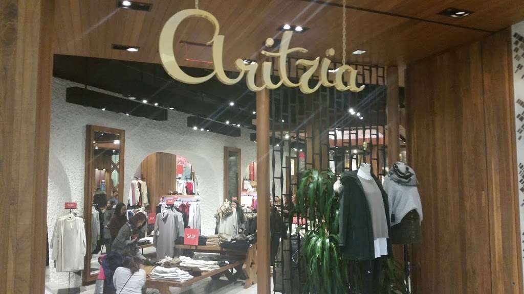 Aritzia | 1 Garden State Plaza Blvd, Paramus, NJ 07652 | Phone: (201) 291-3911