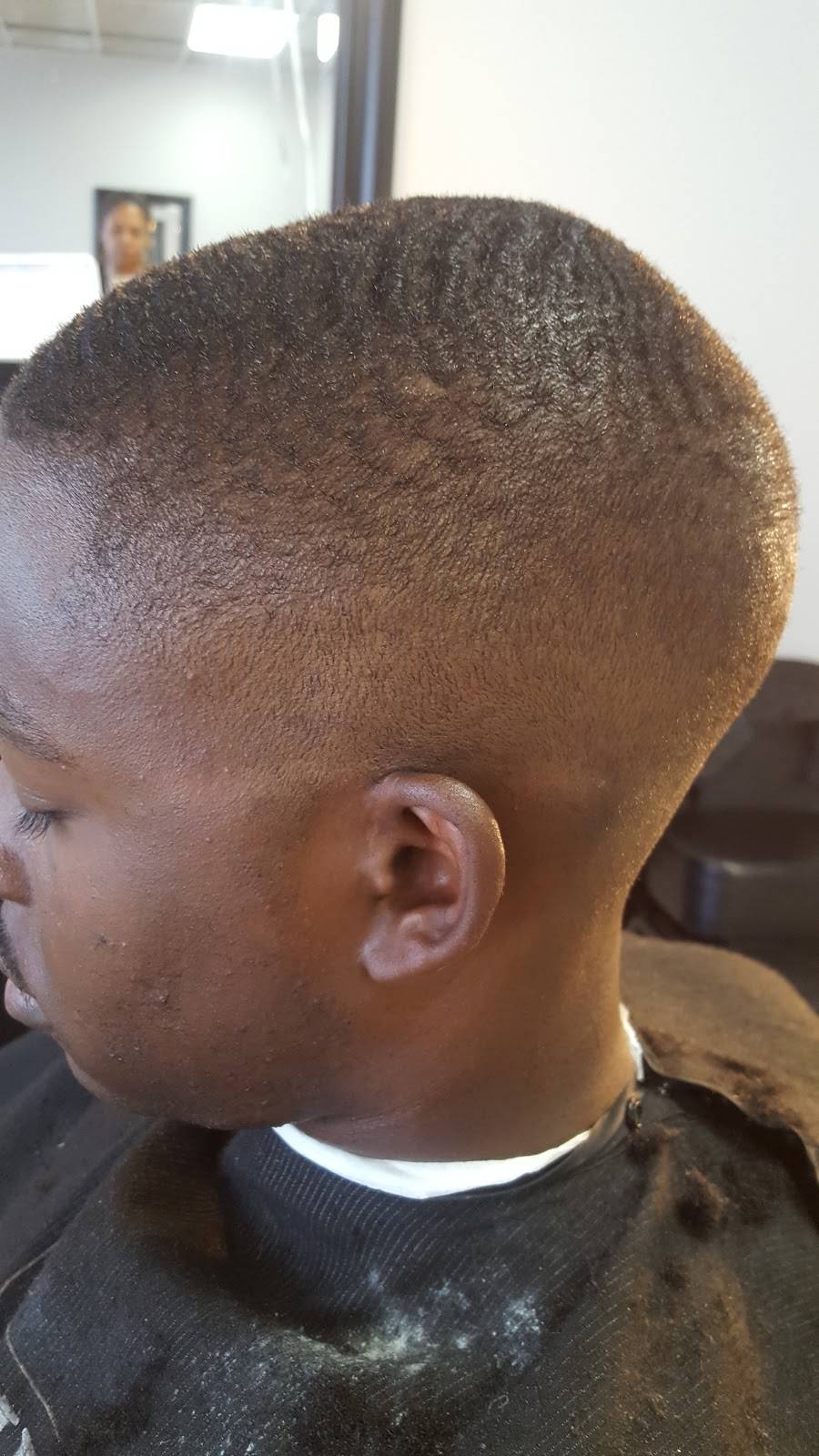 Supreme Cuts Barber Shop & Salon | 3920 Park Ave #103, Memphis, TN 38111, USA | Phone: (901) 767-0083